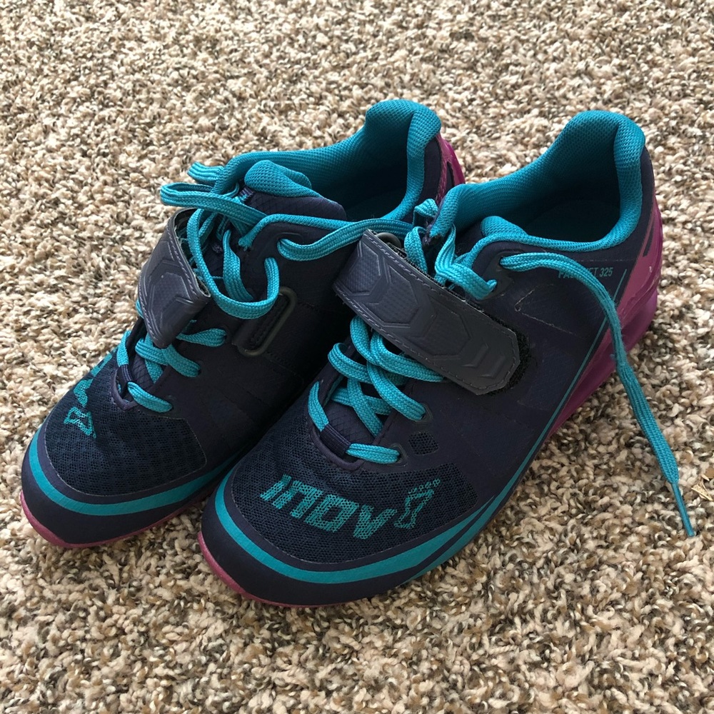 ⚡️FLASH 1-DAY SALE ⚡️Size 5.5 CrossFit lifters